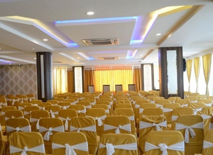 Centralised A/c Banquet Hall